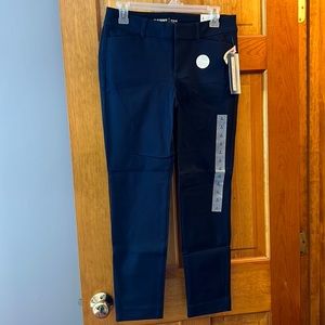 Size 4 Old Navy Pixie Pant